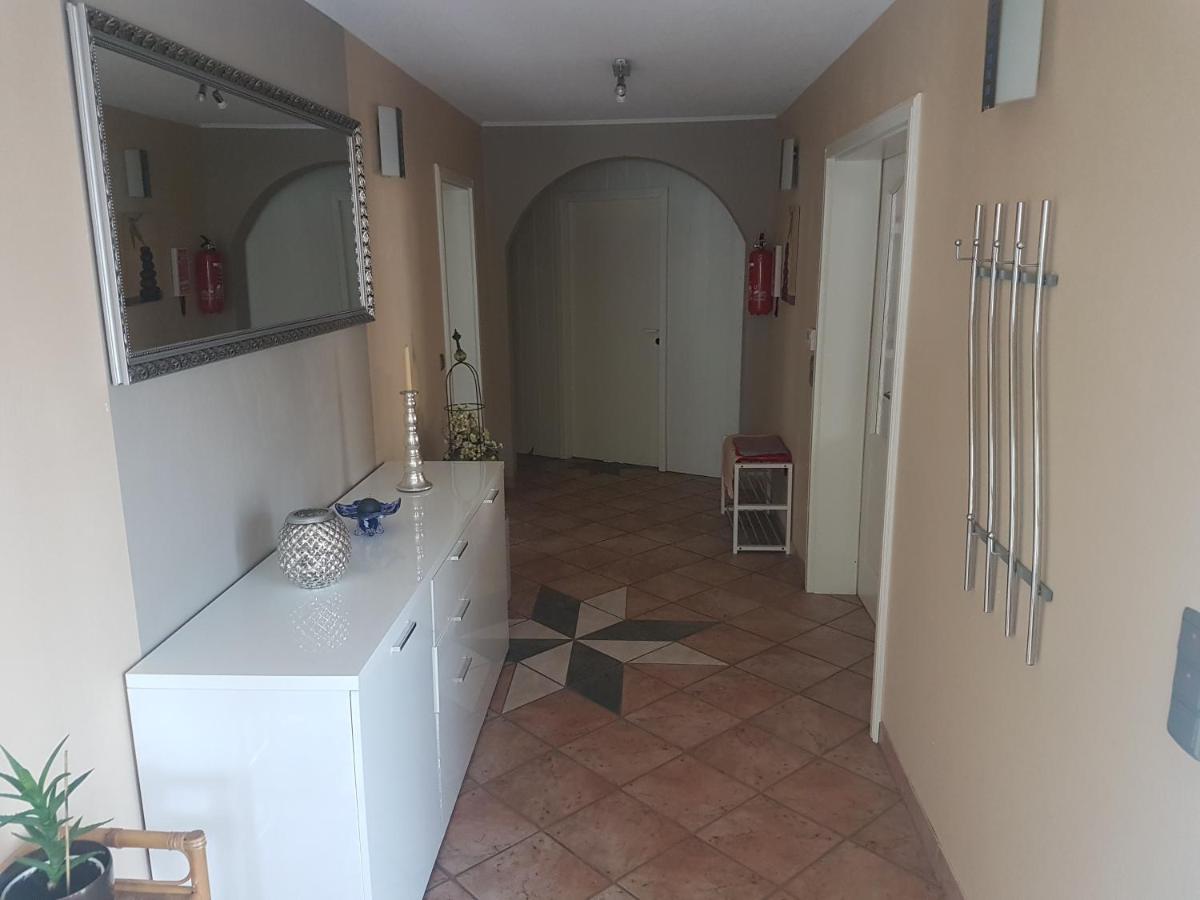 Lindenhaus Apartment Weywertz Bagian luar foto